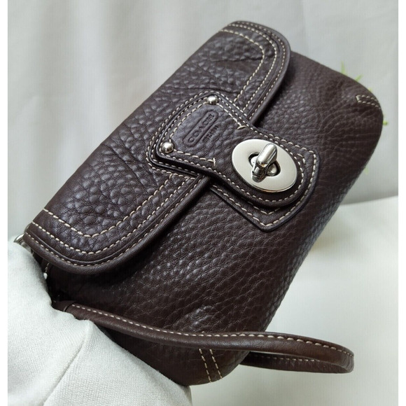 Coach Legacy Brown Pebbled Leather Turnlock Zipper Closure Wristlet -Coin Wallet - Picture 3 of 12